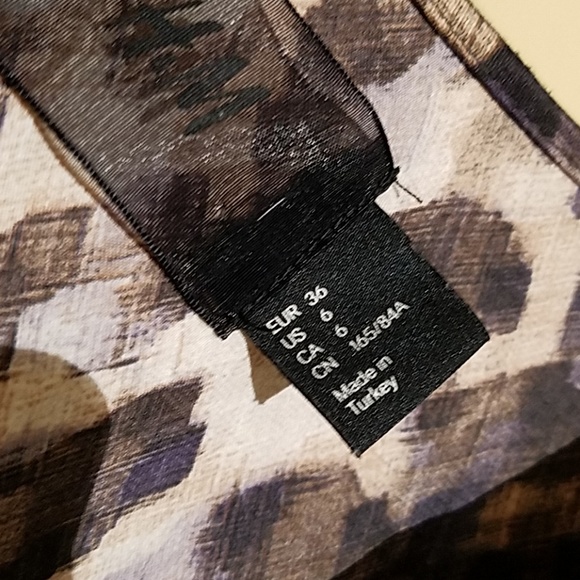 H&M dress ruffled v-neck C13 - Picture 3 of 5